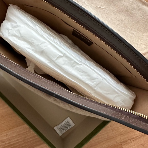 Gucci Ophidia Pouch in GG Supreme Canvas - Picture 10 of 15